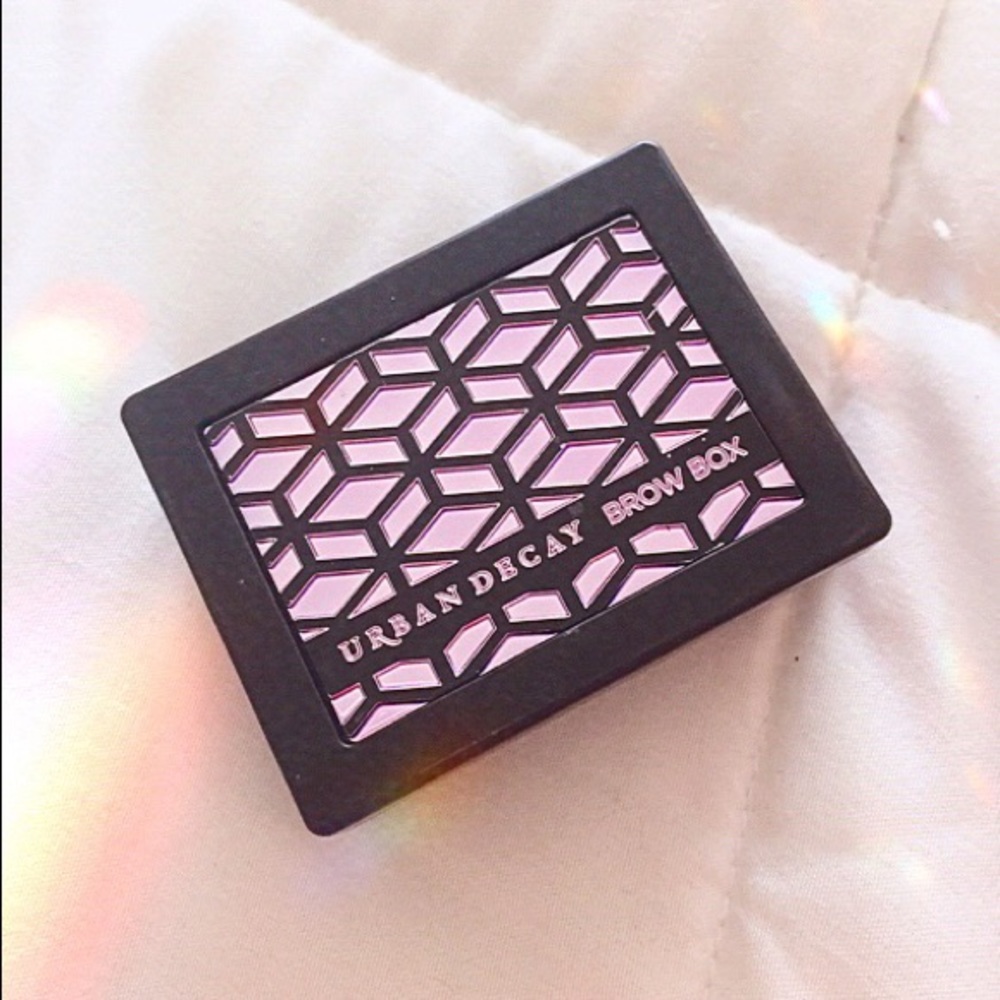 Urban decay brow box kit